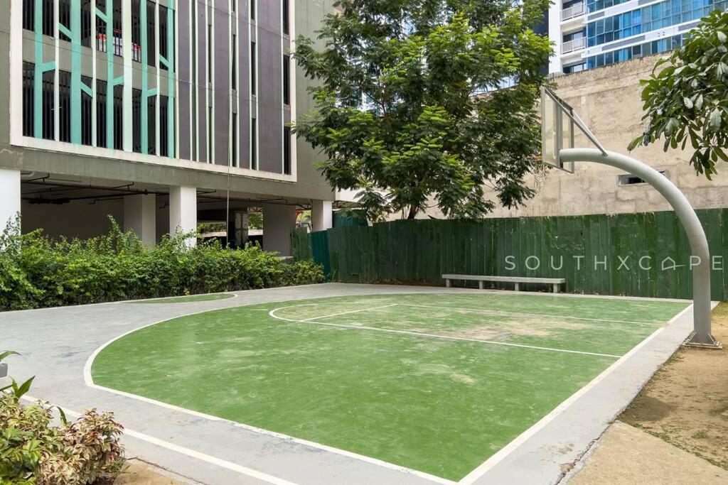 Apartment Furnished In Avida Towers Riala, It Park With Pool, Fast Wifi, Netflix And Cebu