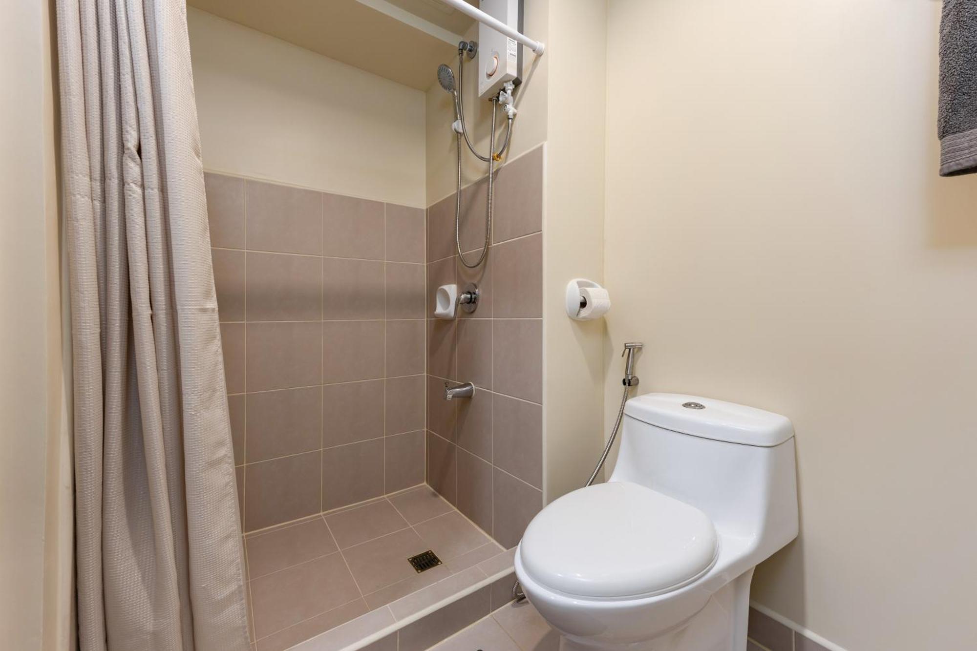 Furnished In Avida Towers Riala, It Park With Pool, Fast Wifi, Netflix And Cebu